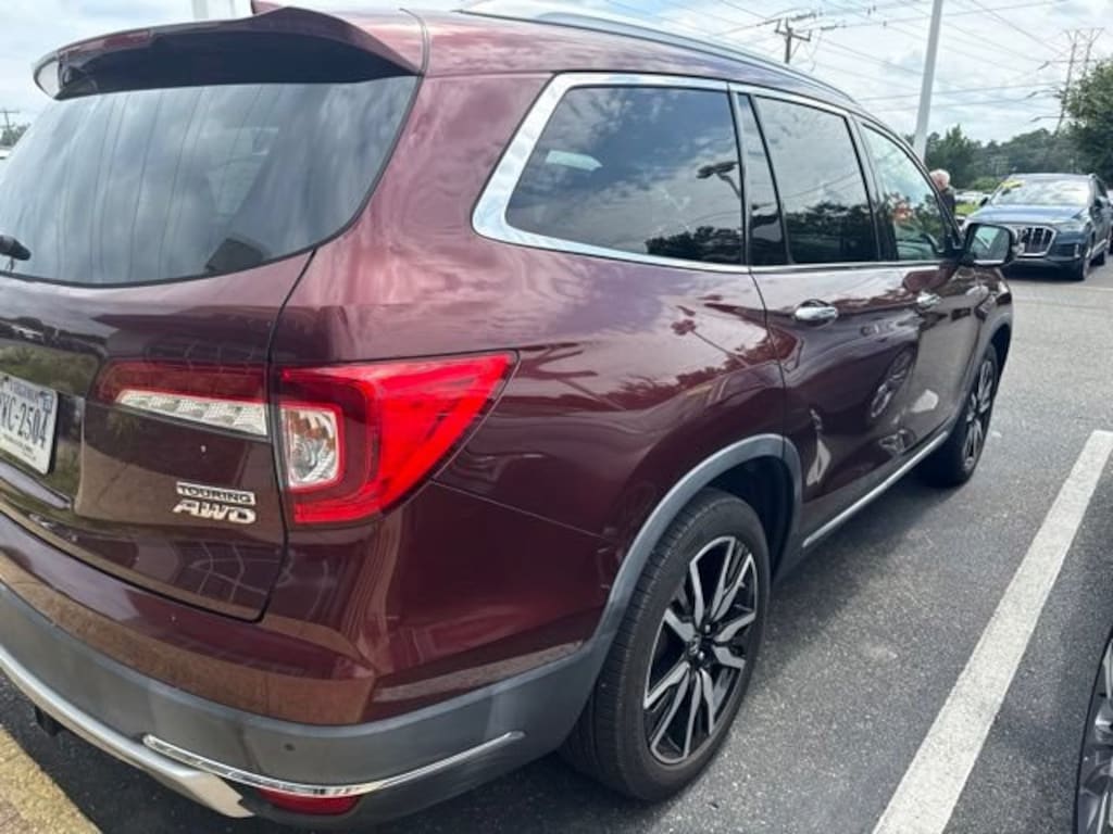 Used 2019 Honda Pilot Touring 7-Passenger AWD SUV