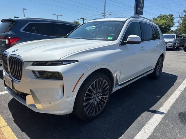 2024 BMW X7 xDrive40i's photo