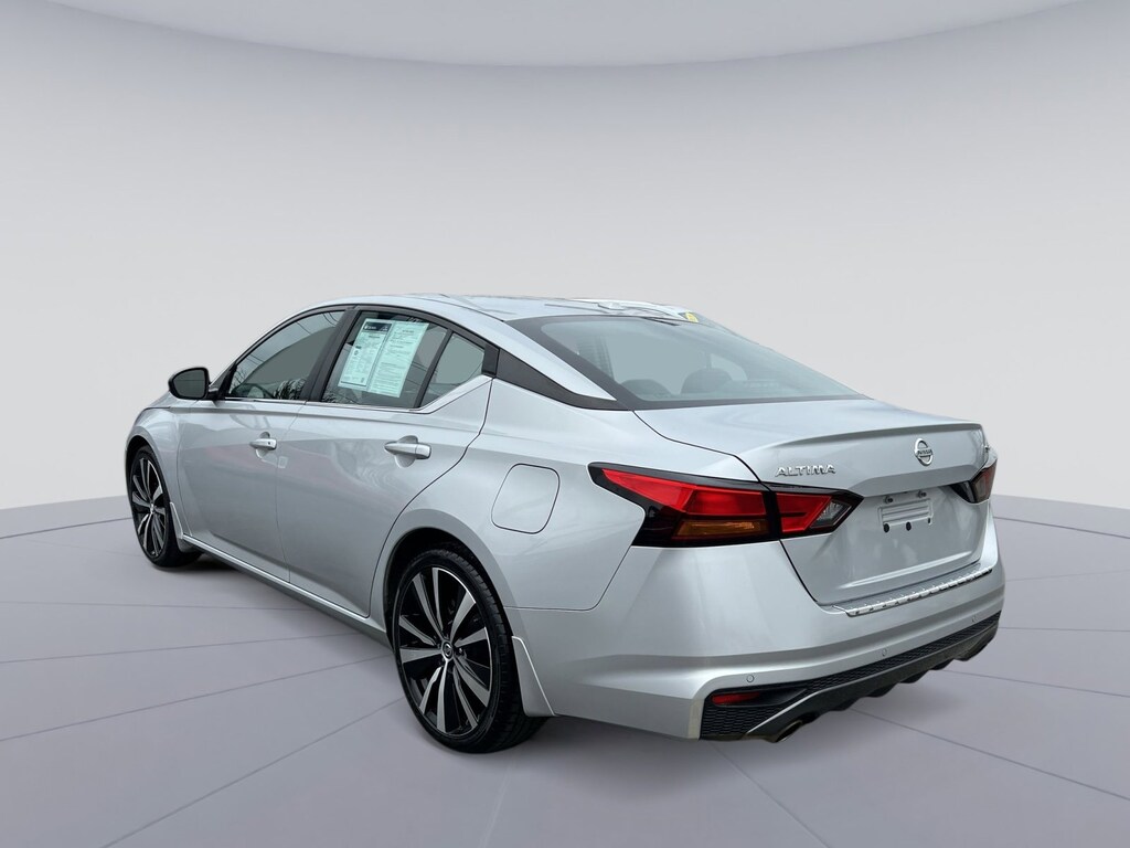 Used 2021 Nissan Altima 2.5 SR Sedan