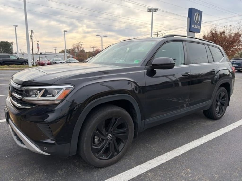 Used 2022 Volkswagen Atlas 2.0T SE w/Technology SUV