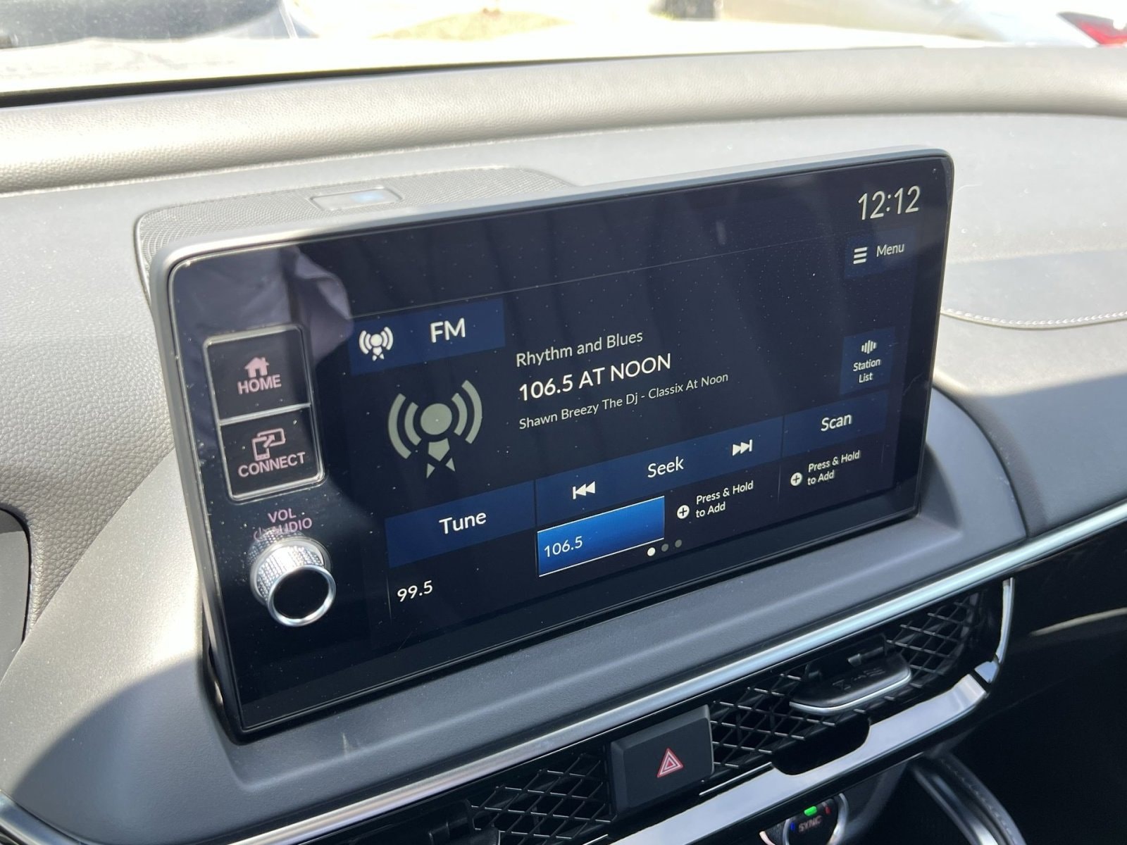 2025 Acura ADX Base - Photo 15