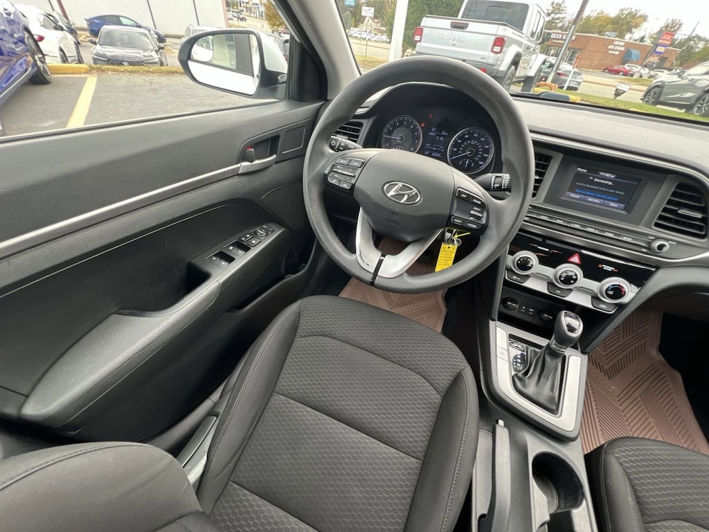 Used 2019 Hyundai Elantra SE Sedan