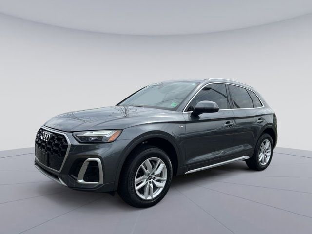 2023 Audi Q5 45 Premium's photo