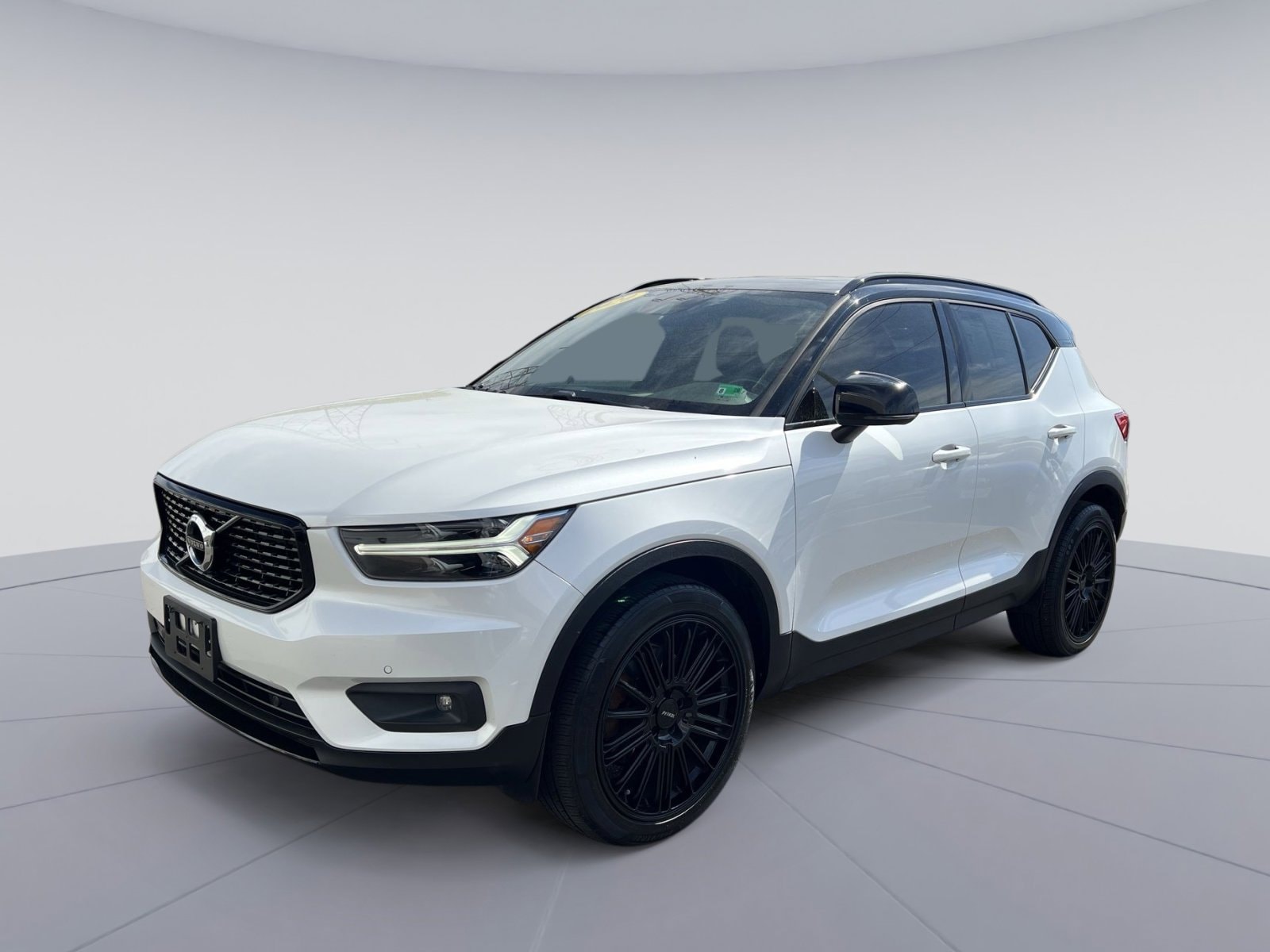 2020 Volvo XC40 R-Design