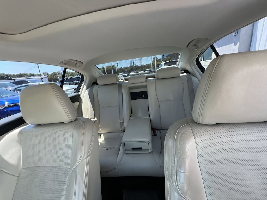 Certified 2017 Acura RLX V6 with Technology Package Sedan