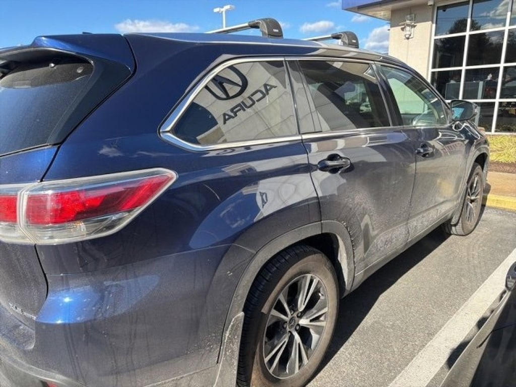 Used 2016 Toyota Highlander XLE V6 SUV