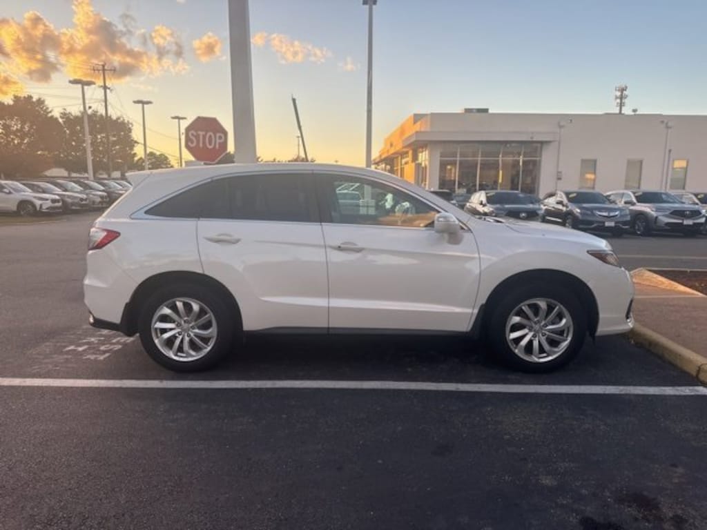 Used 2017 Acura RDX V6 AWD with Technology Package SUV