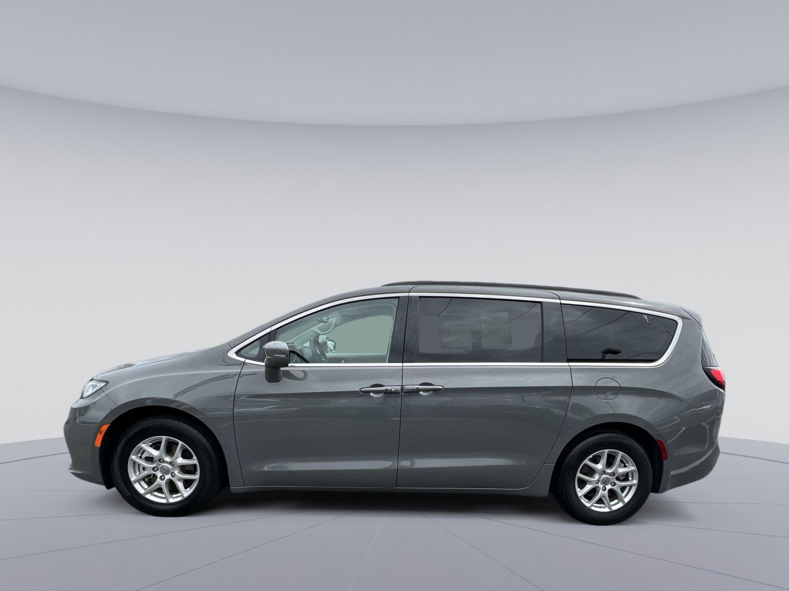 Used 2022 Chrysler Pacifica Touring L with VIN 2C4RC1BGXNR234836 for sale in Richmond, VA