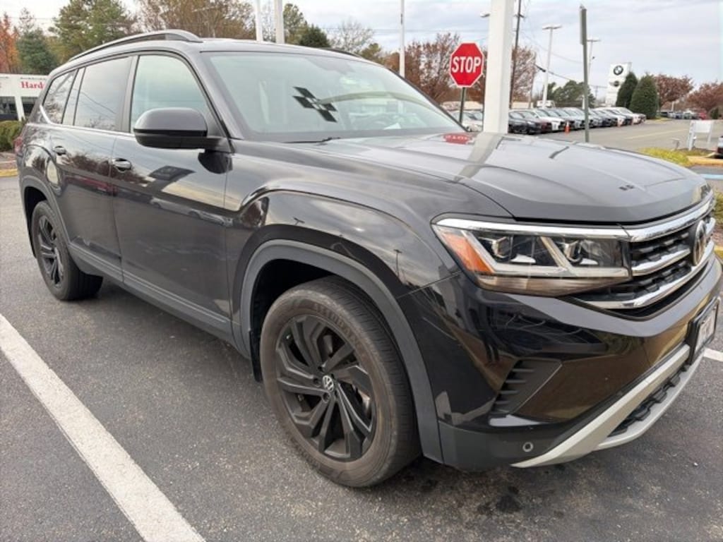 Used 2022 Volkswagen Atlas 2.0T SE w/Technology SUV