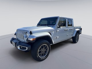2023 Jeep Gladiator Overland Truck Crew Cab