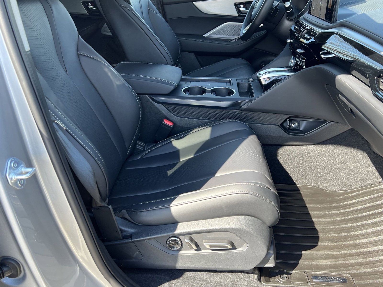 2026 Acura MDX Technology Package - Photo 26