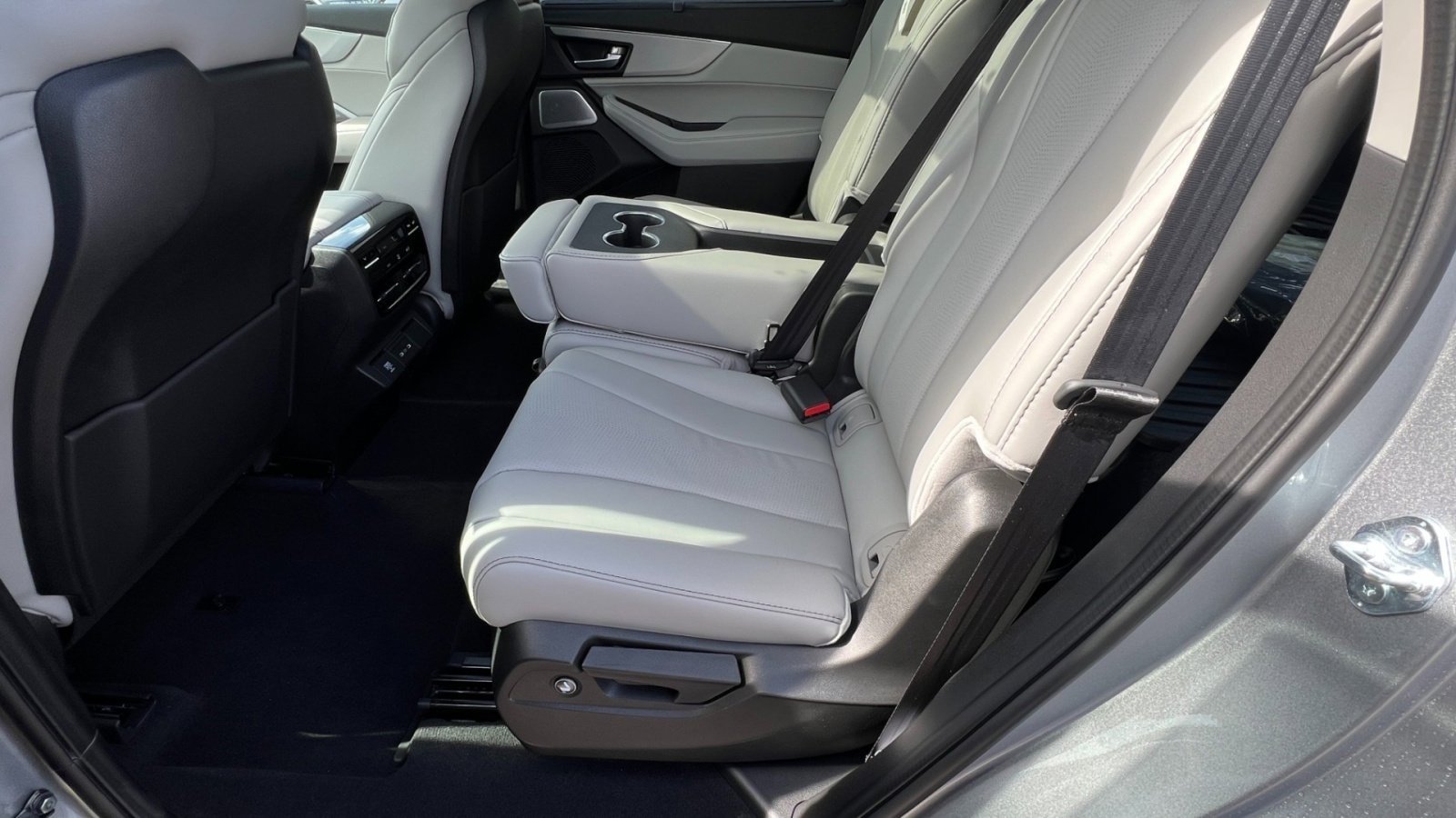 2026 Acura MDX Technology Package - Photo 15