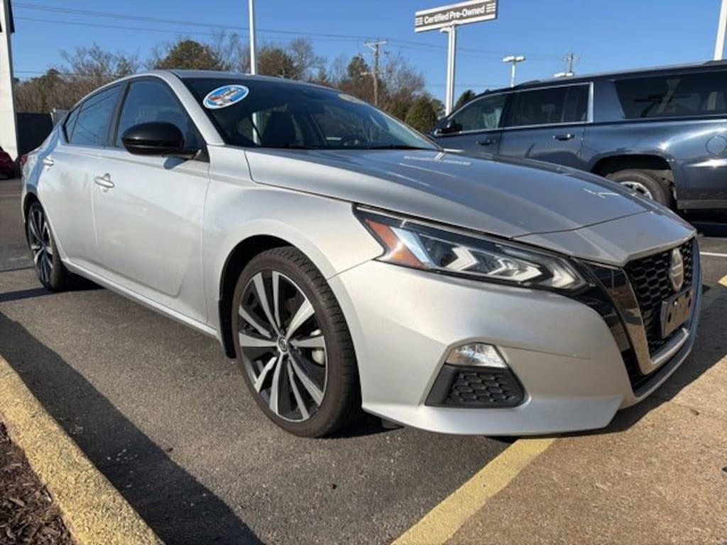 Used 2021 Nissan Altima 2.5 SR Sedan
