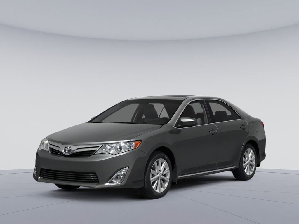 Used 2013 Toyota Camry XLE Sedan