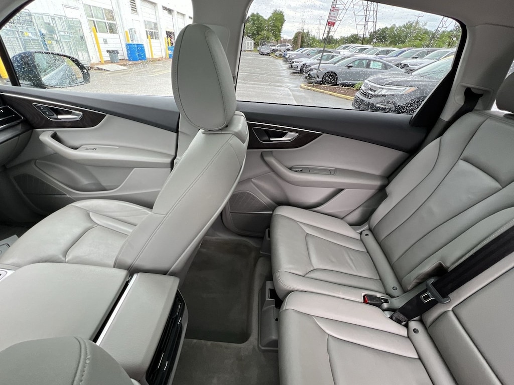 Used 2021 Audi Q7 55 Premium SUV