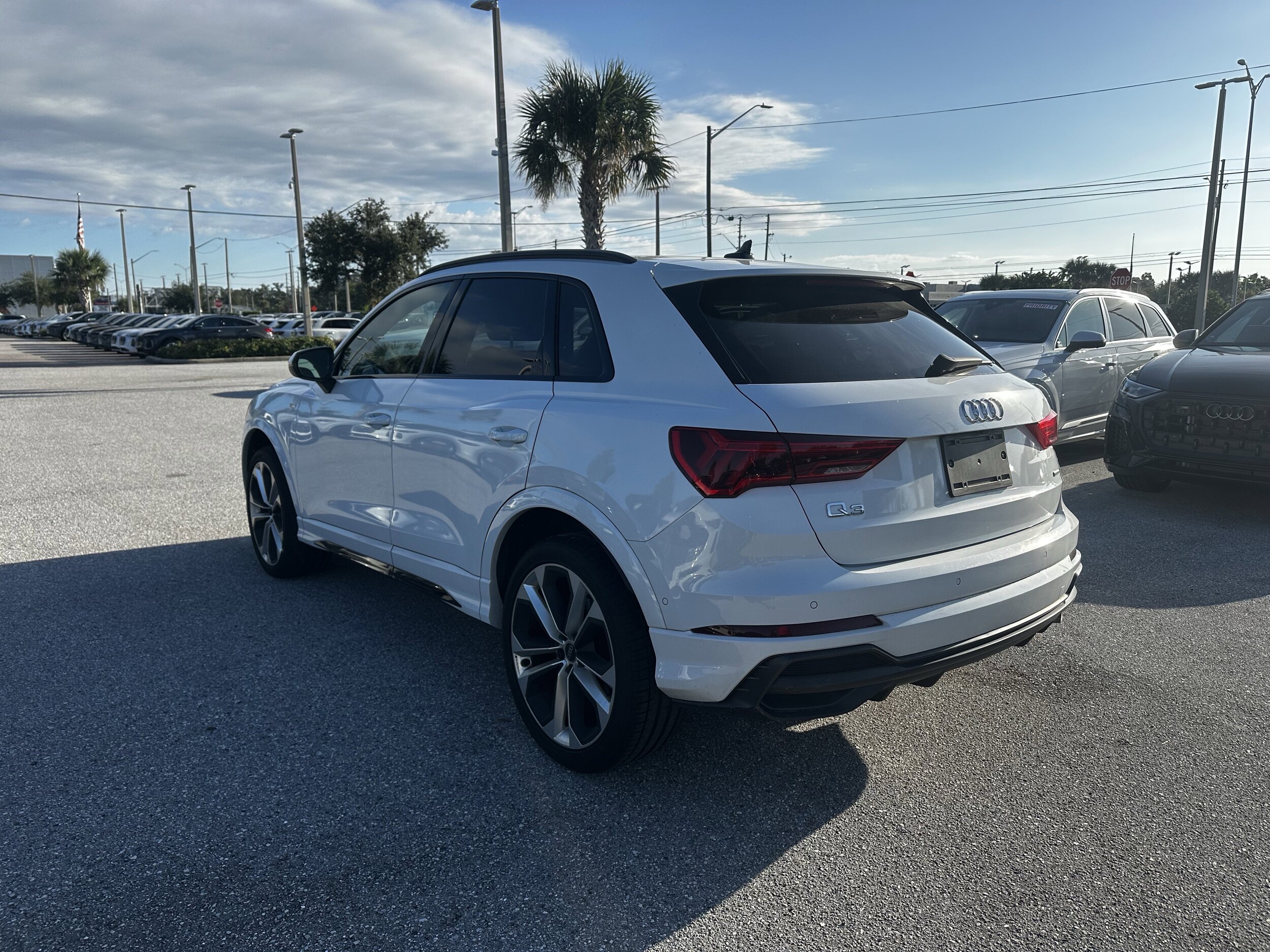 2021 Audi Q3 S line Premium Plus 45 TFSI photo 2