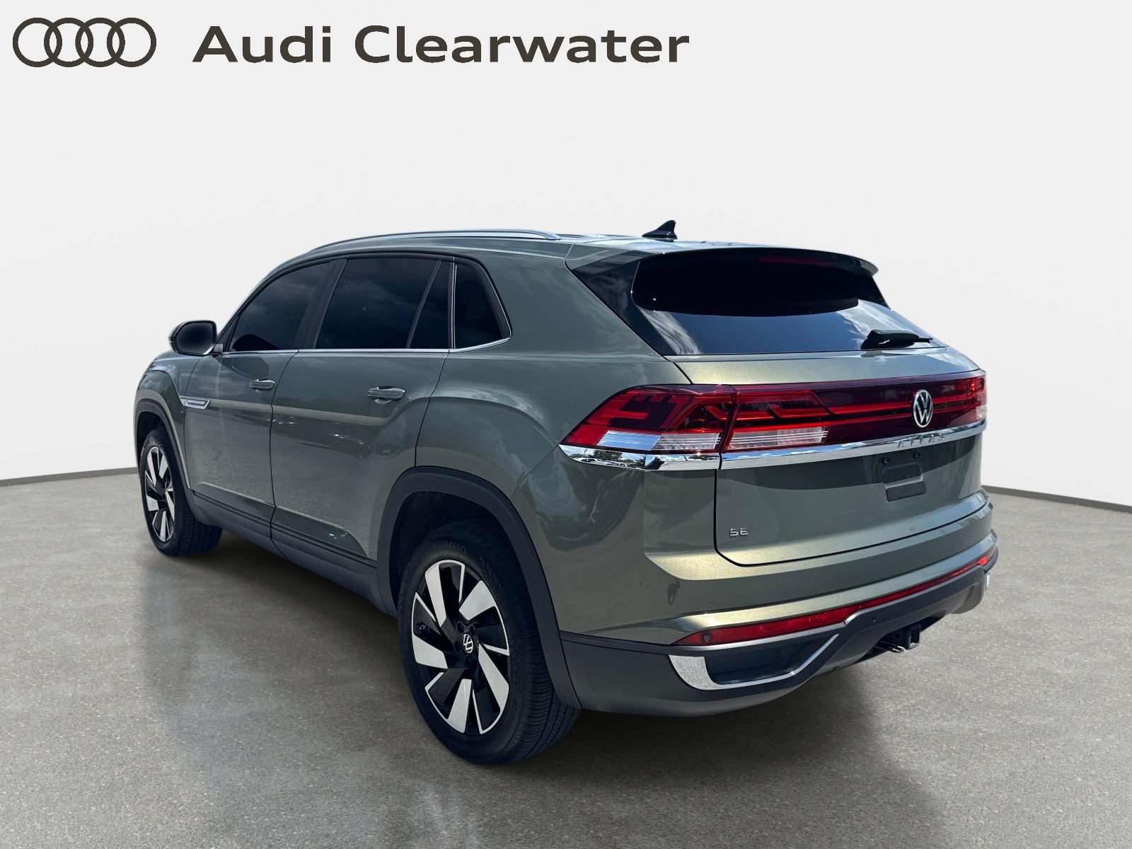 Used 2025 Volkswagen Atlas Cross Sport 2.0T SE w/Technology 2.0T SE w/Technology FWD