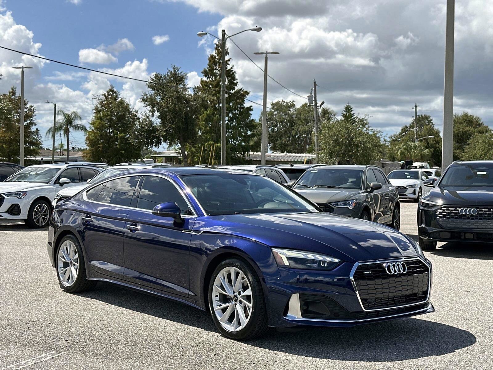 2022 Audi A5 Premium Plus 40 TFSI Quattro photo 2