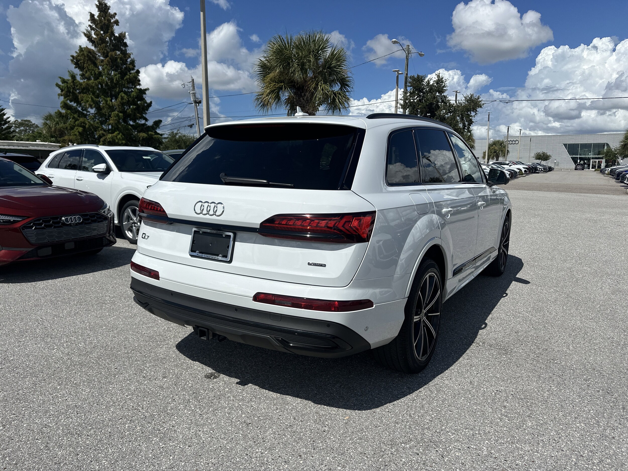 2023 Audi Q7 Premium Plus photo 3