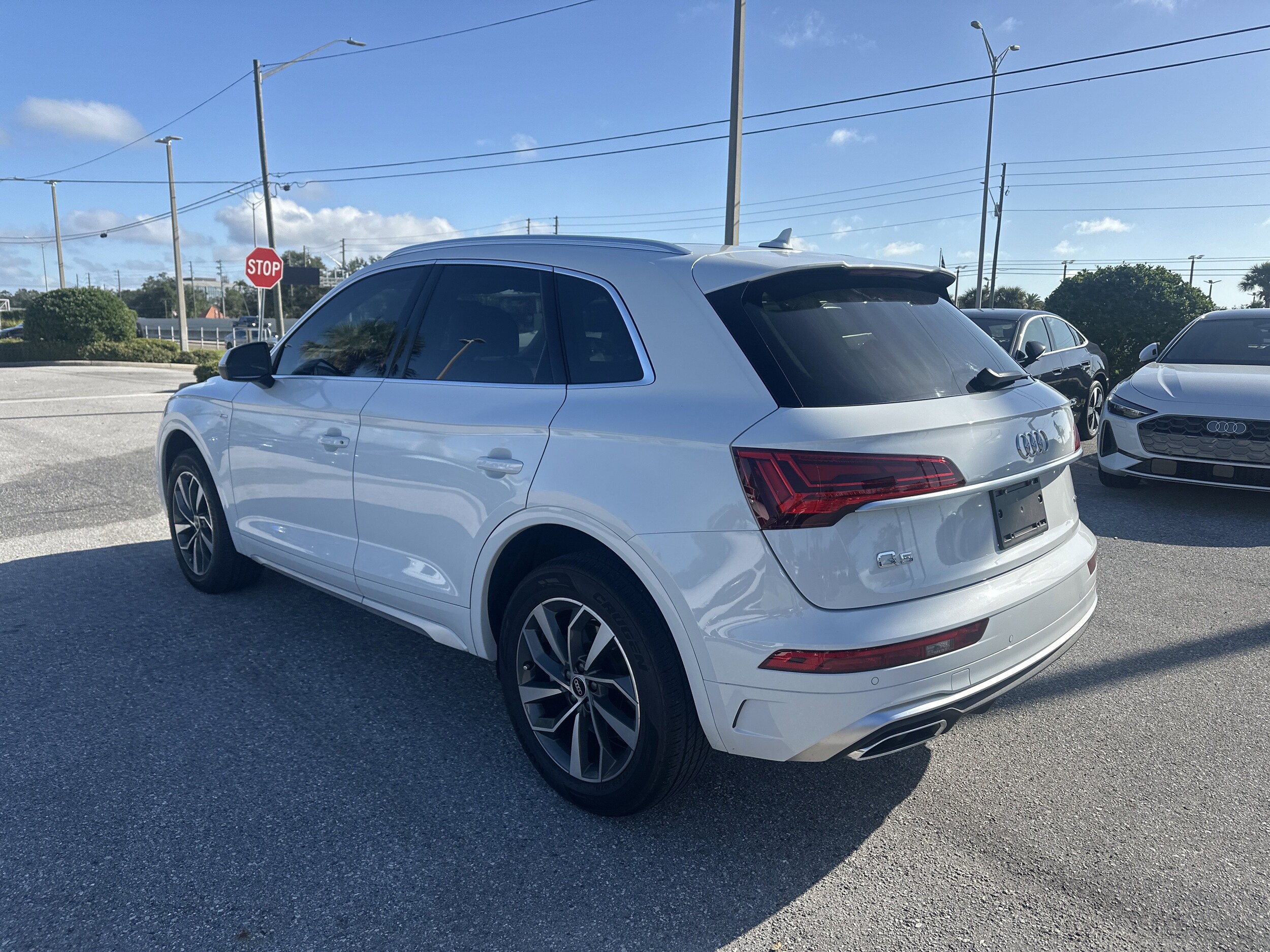 2022 Audi Q5 S line Premium Plus photo 3