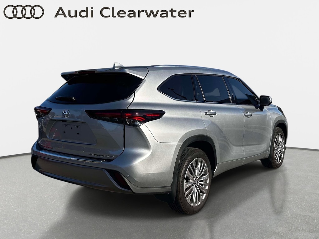 Used 2025 Toyota Highlander Platinum Platinum AWD