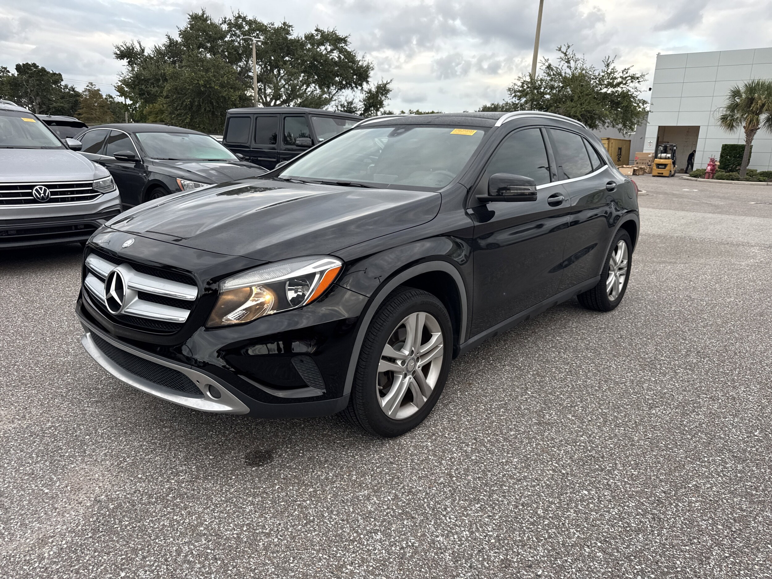 2015 Mercedes Benz GLA 250 photo 2