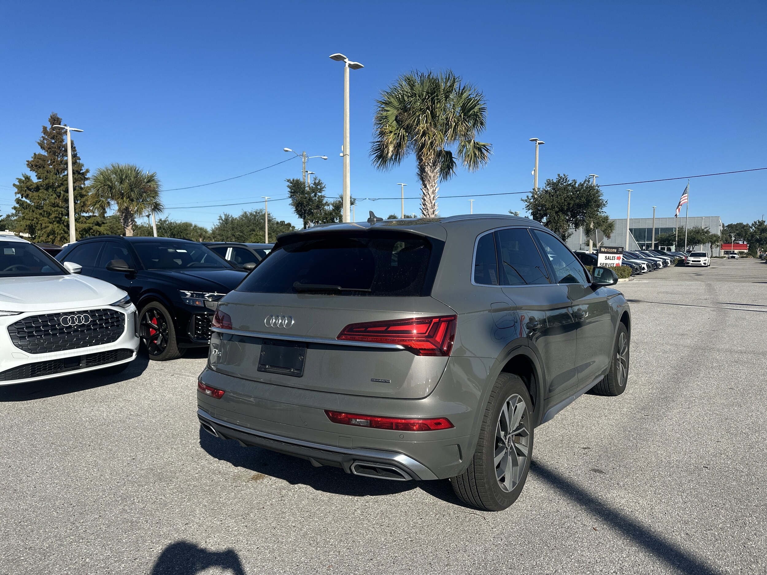 2023 Audi Q5 S line Premium photo 3