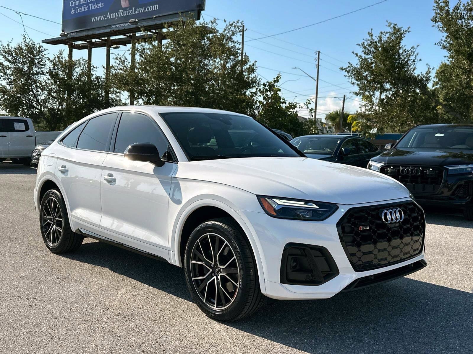 2023 Audi SQ5 Premium Plus photo 2