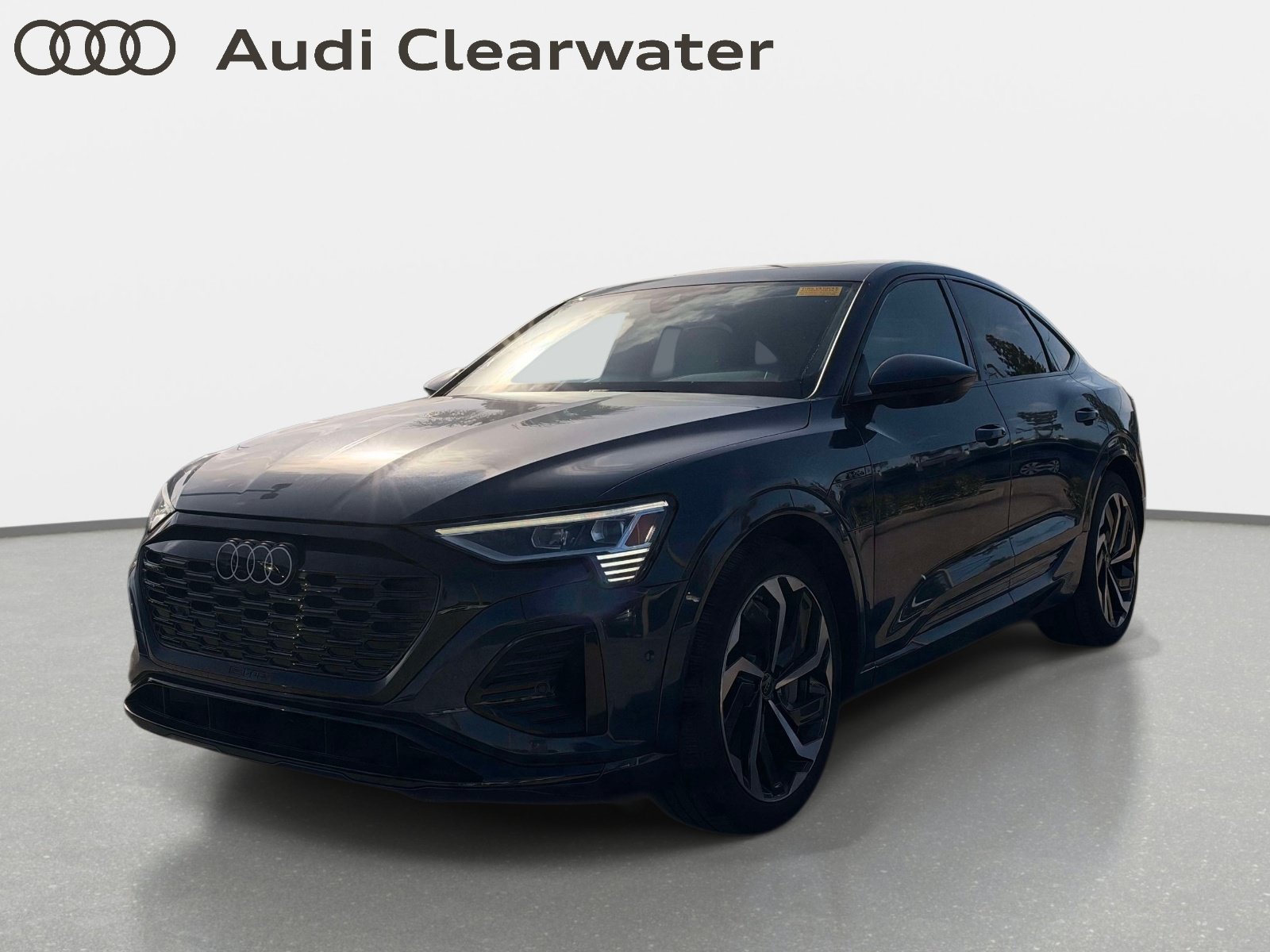  Audi Q8 e-tron Sportback
