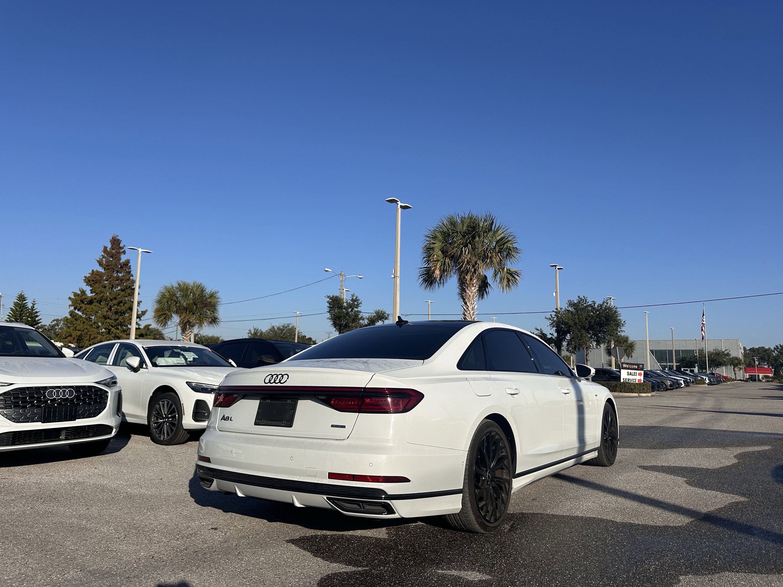 2021 Audi A8 L Quattro photo 4