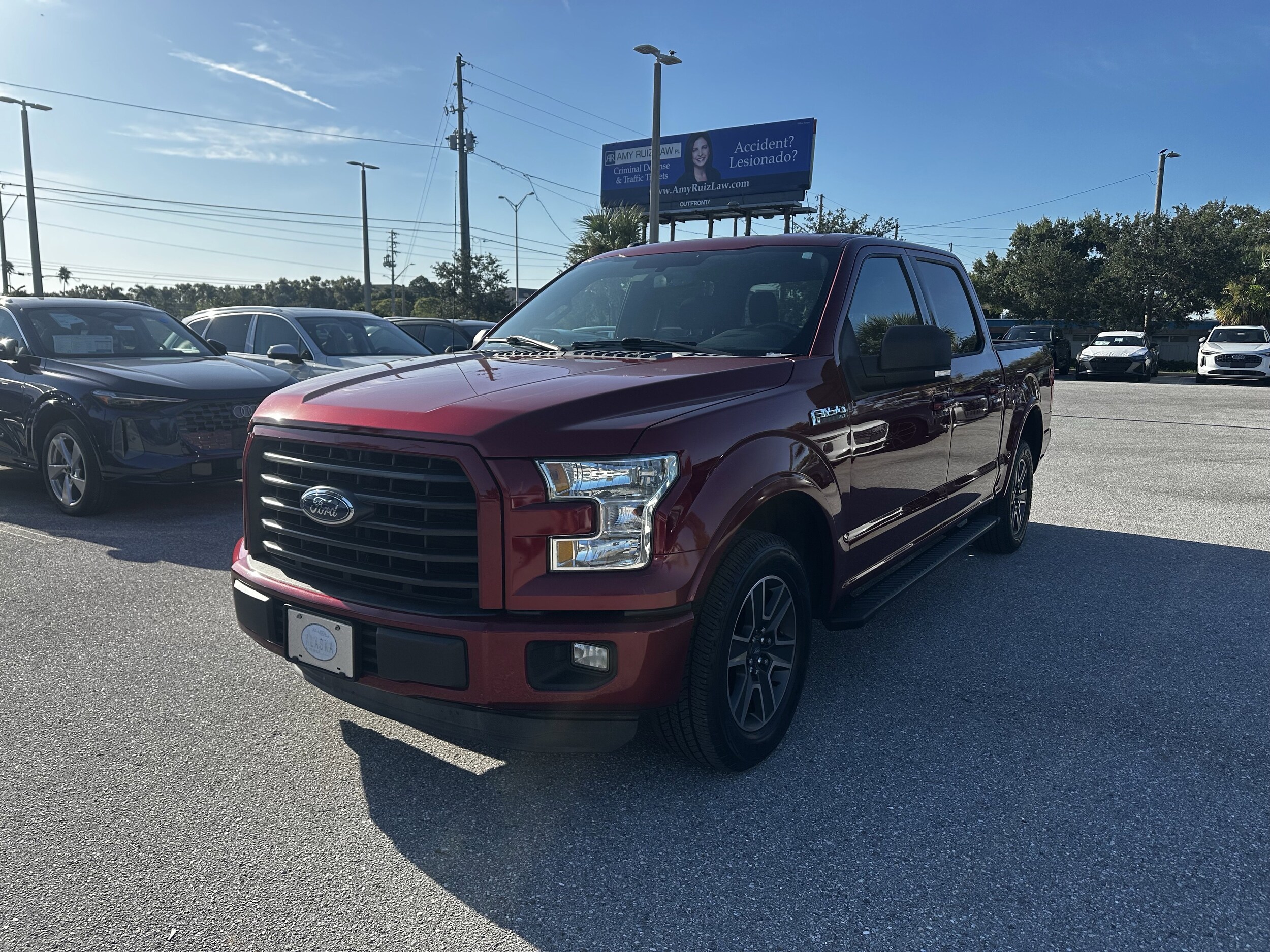 2015 Ford F-150 XLT photo 2
