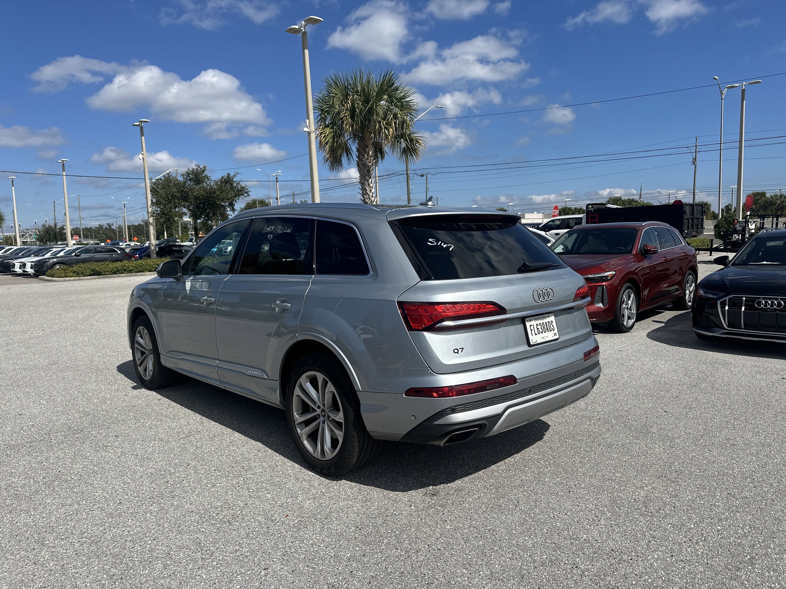 2025 Audi Q7 Premium Plus photo 3