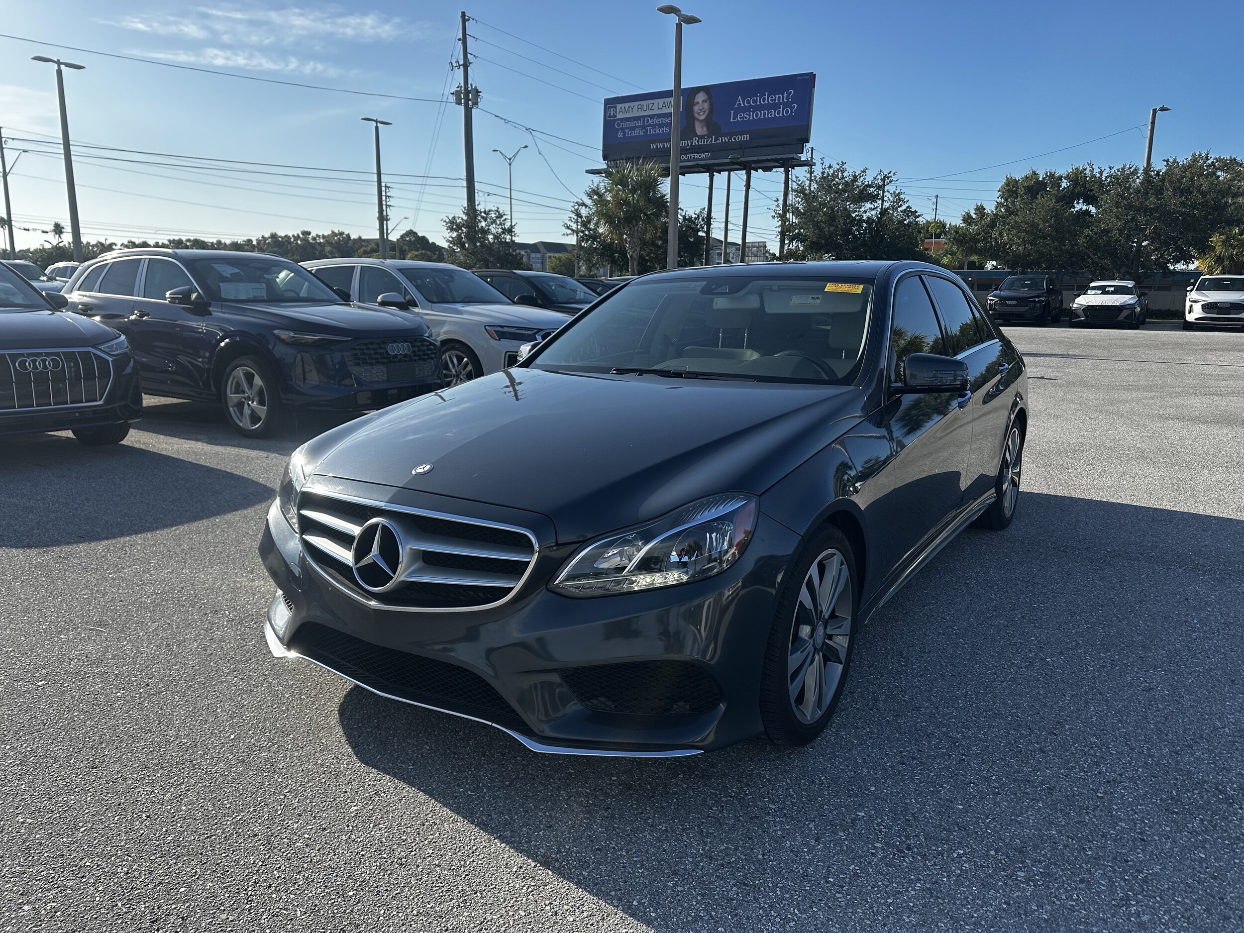 2014 Mercedes Benz E 350 Sedan photo 2