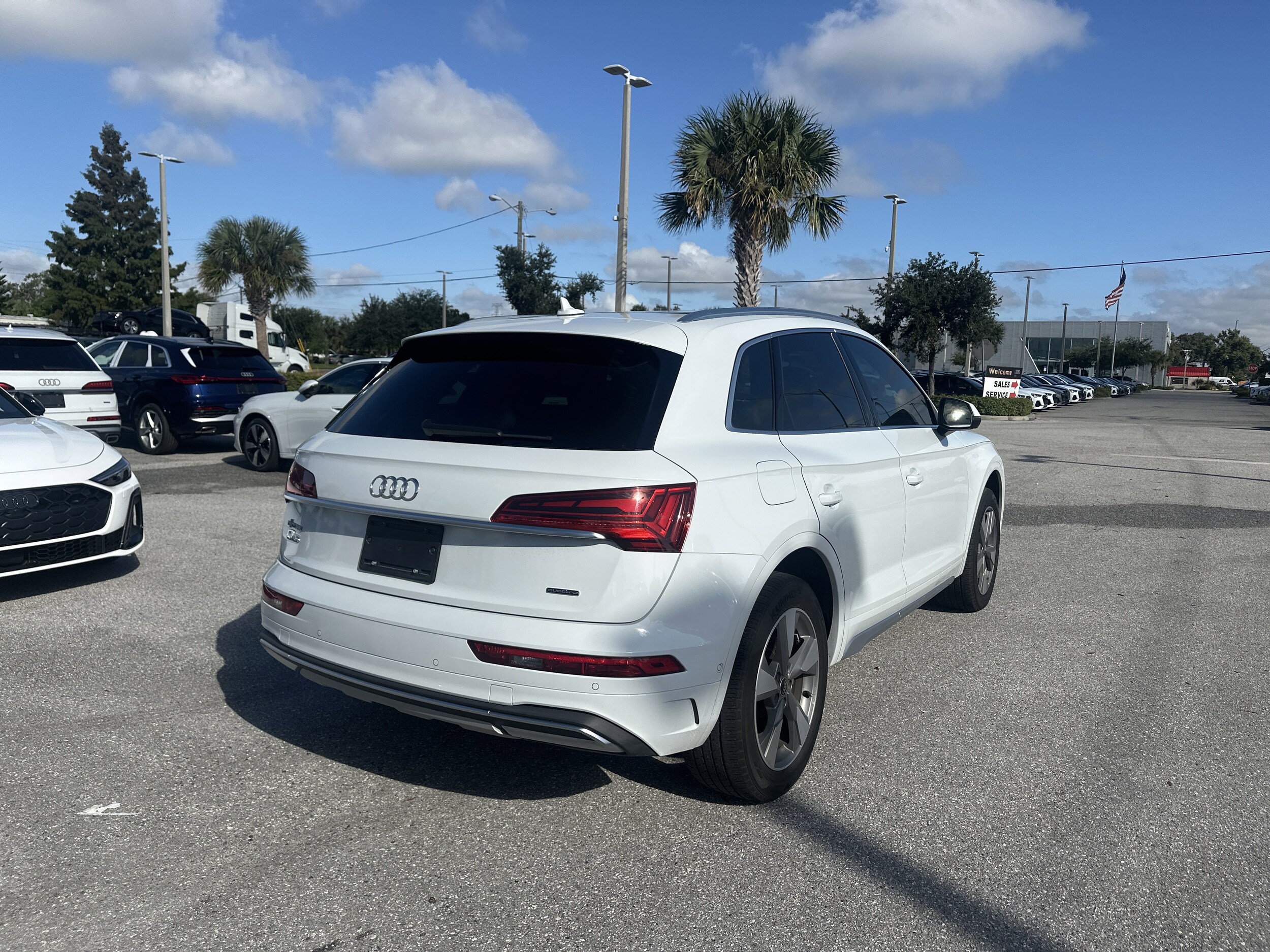 2023 Audi Q5 Premium Prestige photo 2