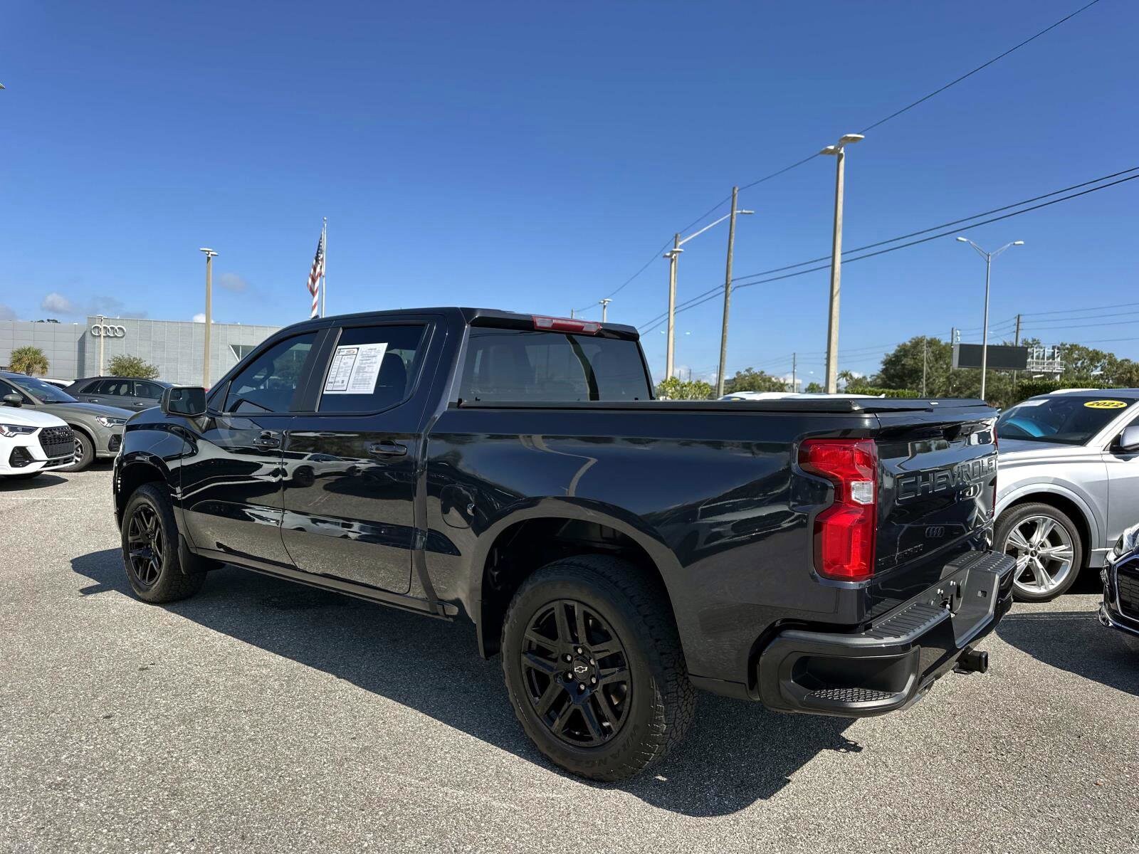 2024 Chevrolet Silverado 1500 RST photo 2