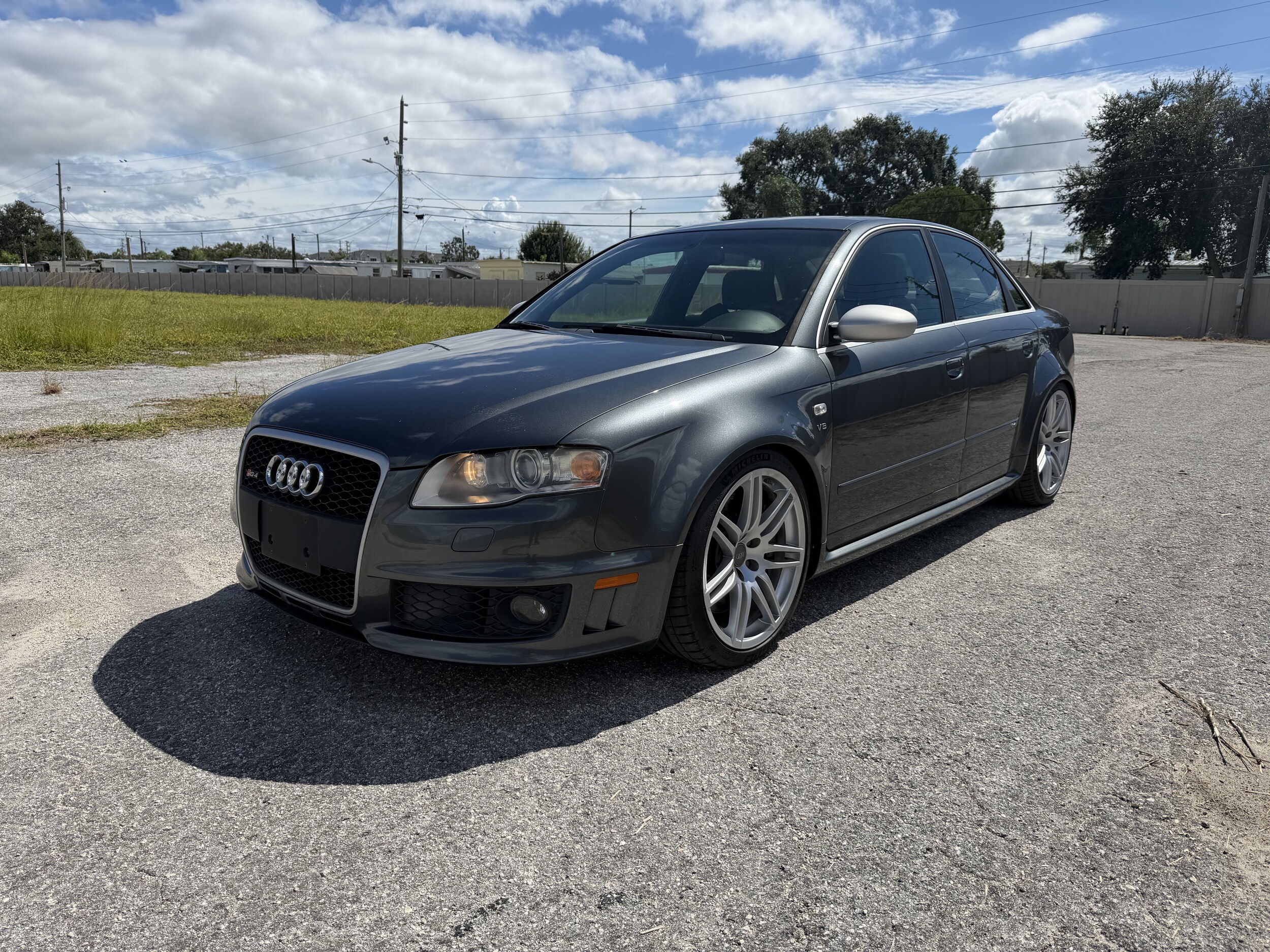 2007 Audi RS 4 photo 2