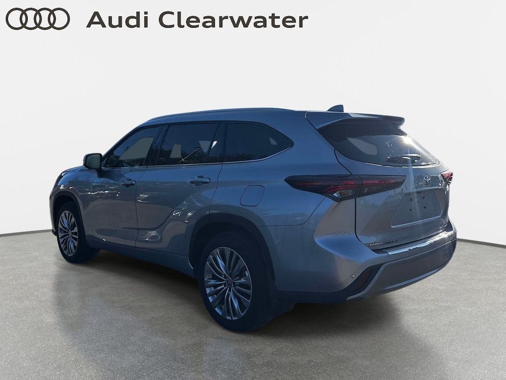Used 2025 Toyota Highlander Platinum Platinum AWD