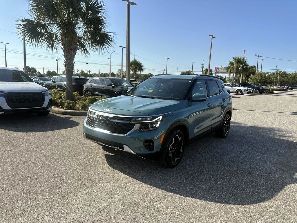 Used 2025 Kia Seltos EX EX IVT FWD