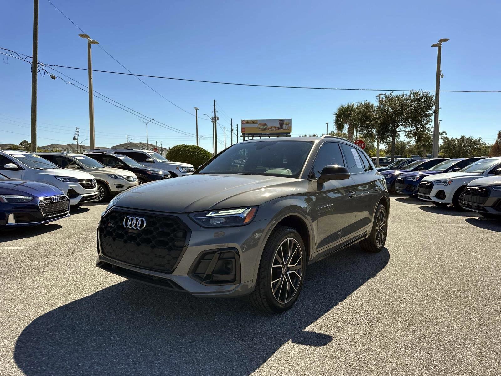 2023 Audi SQ5 Premium Plus photo 2