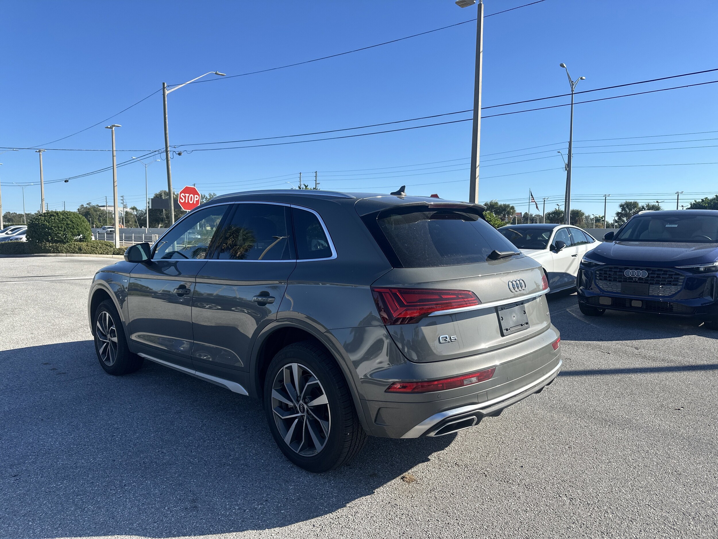 2023 Audi Q5 S line Premium photo 2