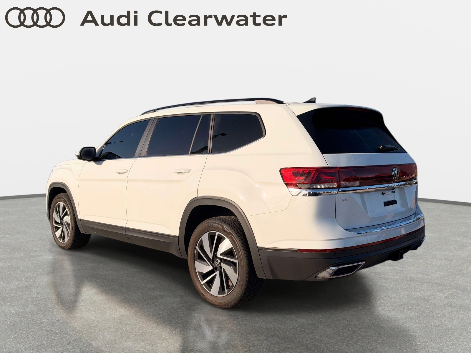 Used 2024 Volkswagen Atlas 2.0T SE w/Technology 2.0T SE w/Technology FWD