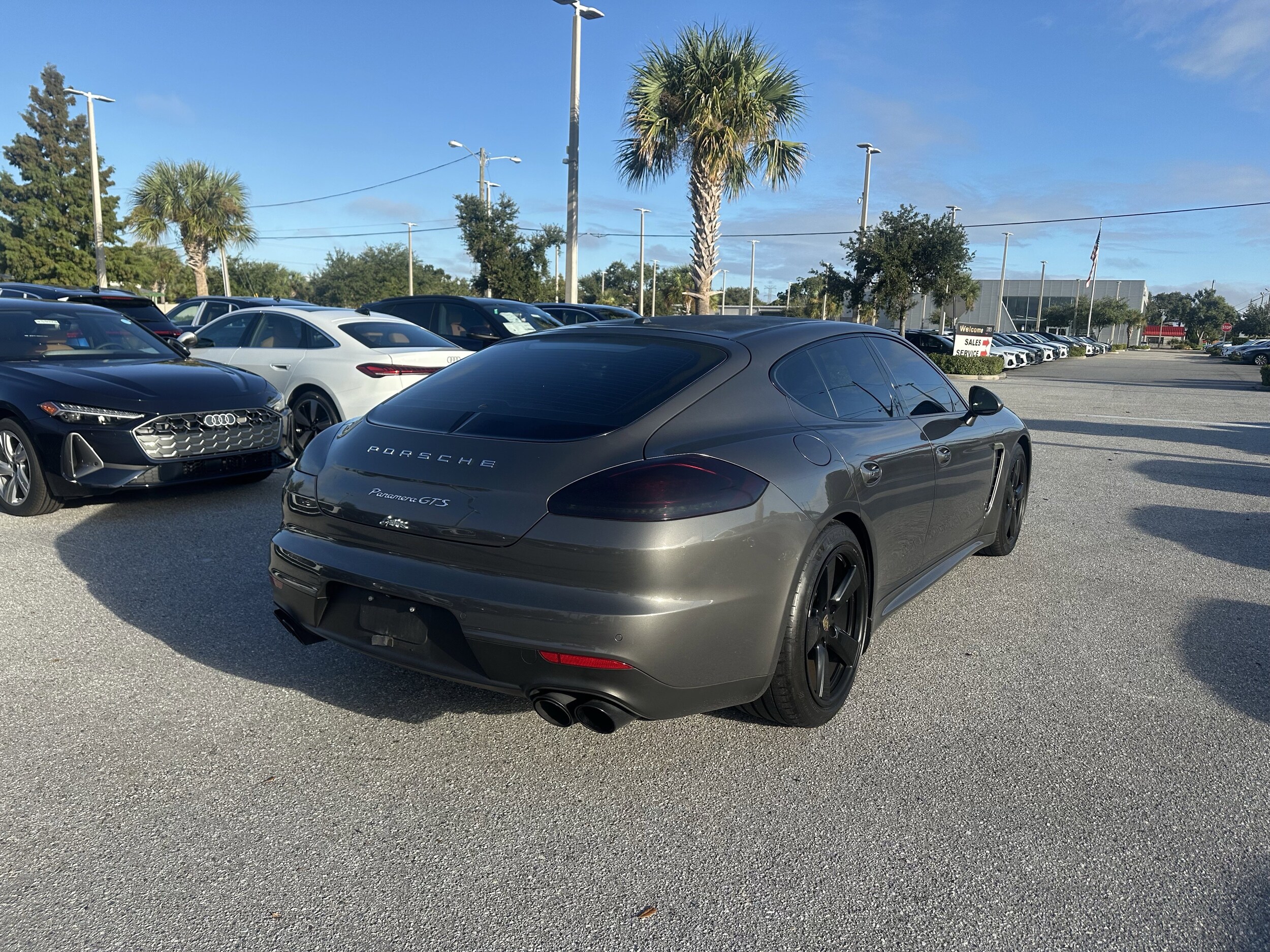 2015 Porsche Panamera GTS photo 4