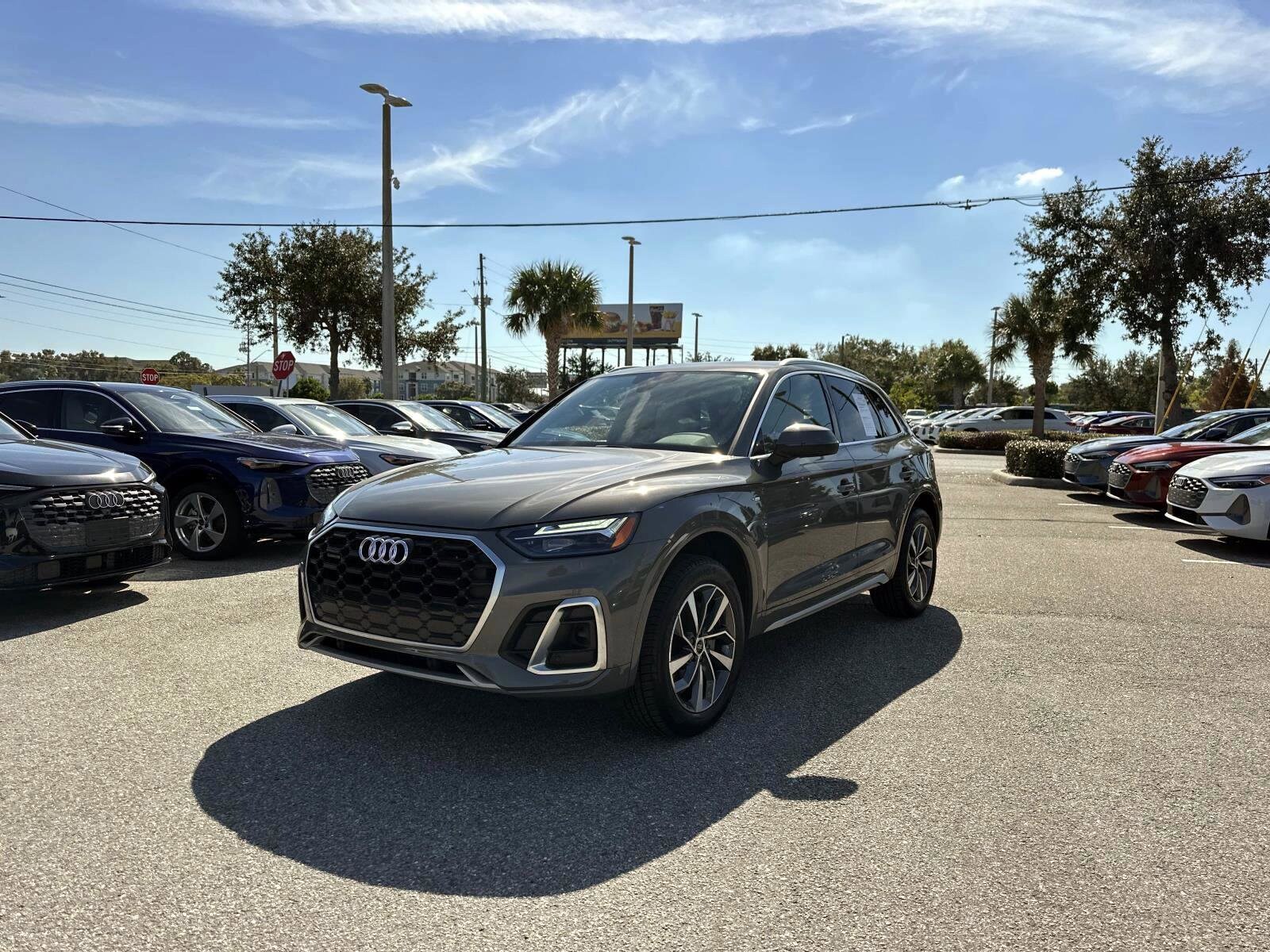 2023 Audi Q5 S line Premium photo 2