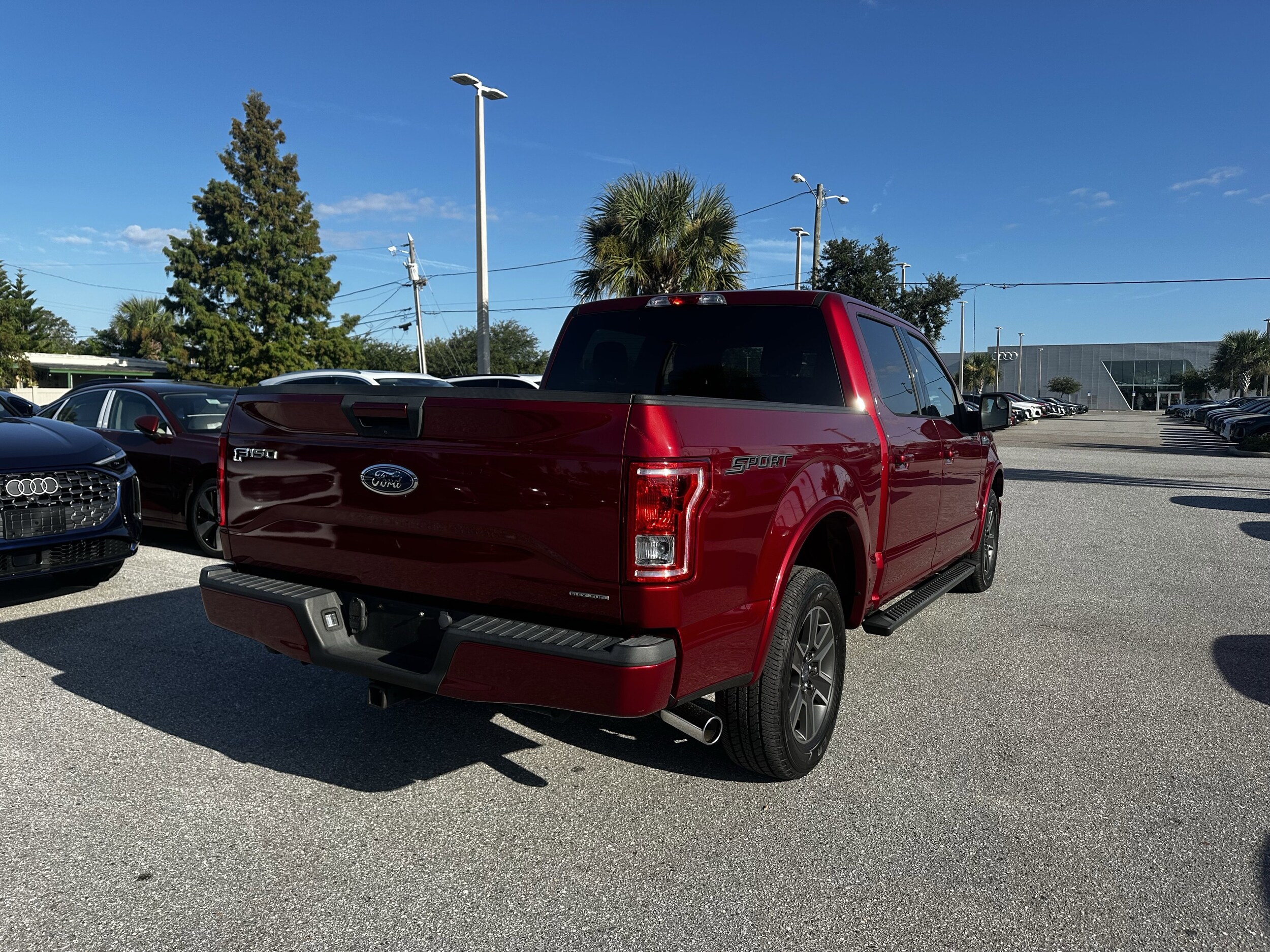 2015 Ford F-150 XLT photo 4