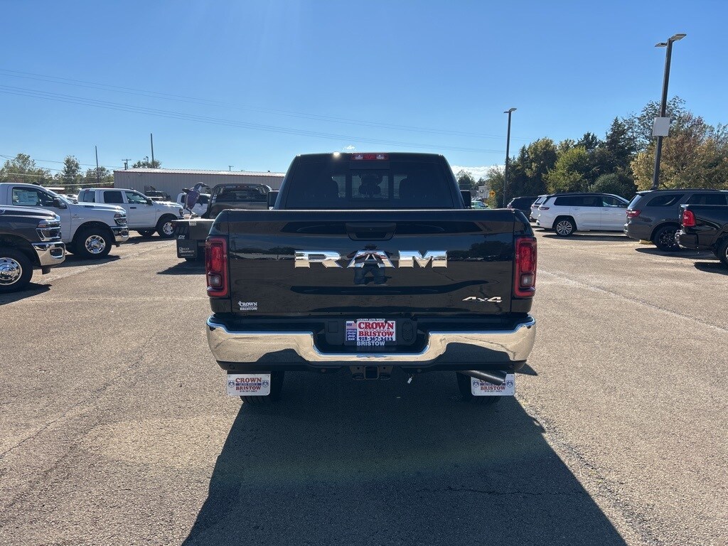 2026 Ram 2500 Tradesman photo 4