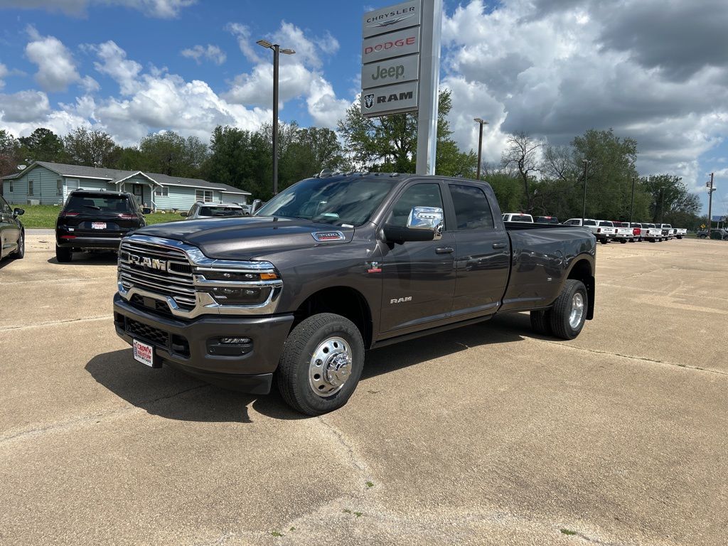 2026 RAM 3500 Laramie 4X4 Crew Cab LWB's photo