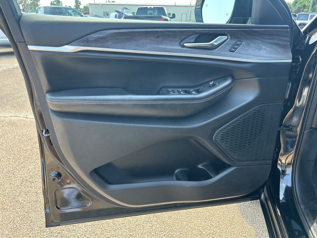 2023 Jeep Grand Cherokee Limited - Photo 9