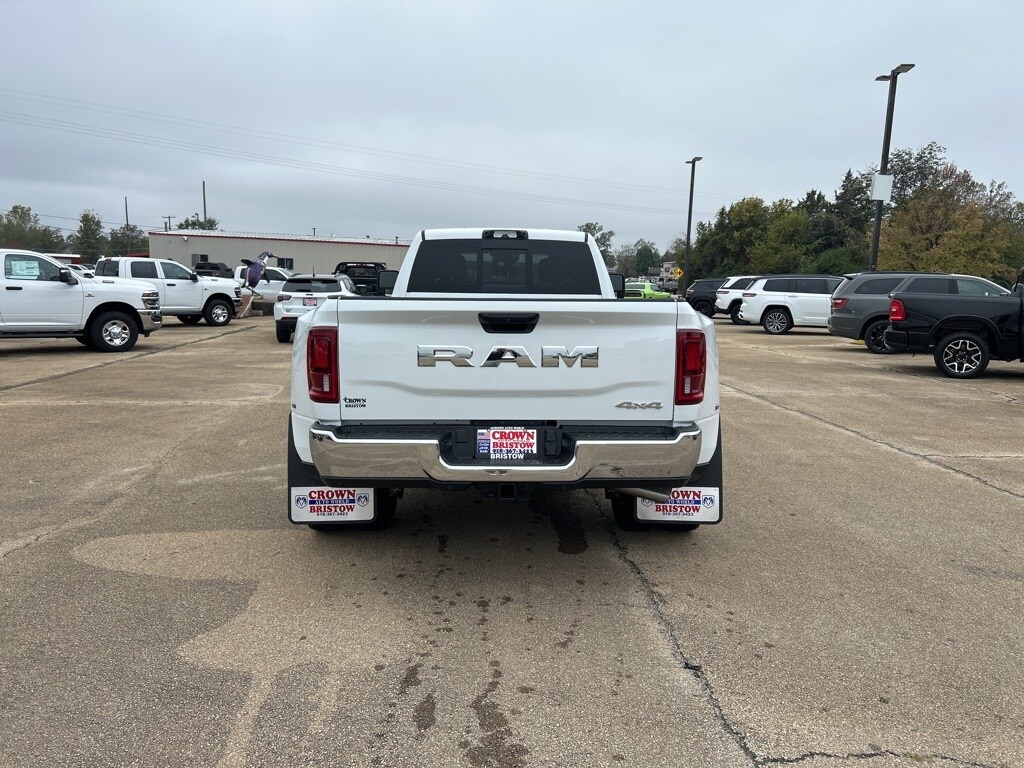 2026 Ram 3500 Tradesman photo 4