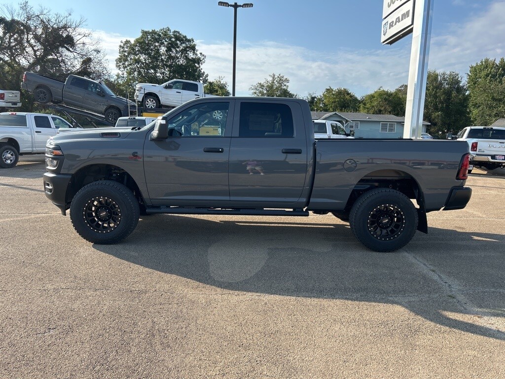 2026 Ram 2500 Tradesman photo 2