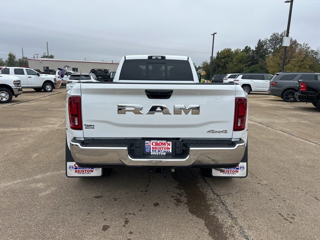 2026 Ram 3500 Tradesman photo 4